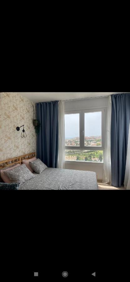 Estudio En La Colina Zona Playamar Торемолинос Екстериор снимка