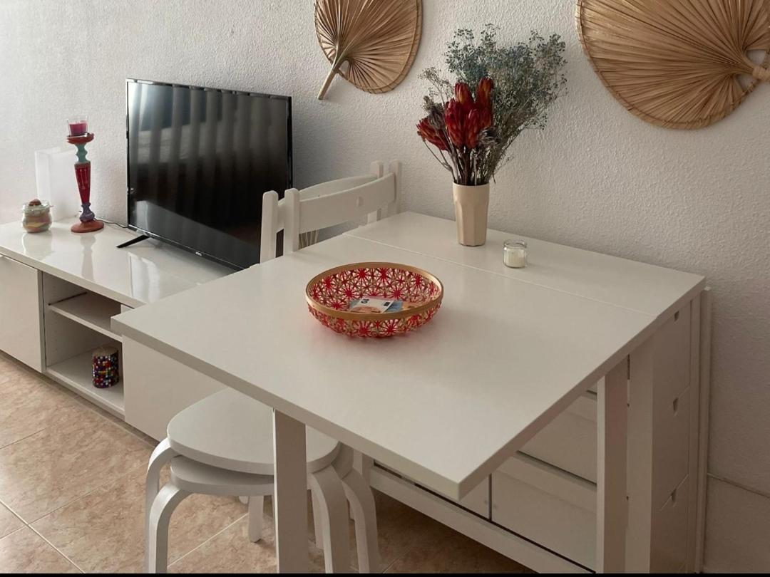 Estudio En La Colina Zona Playamar Торемолинос Екстериор снимка